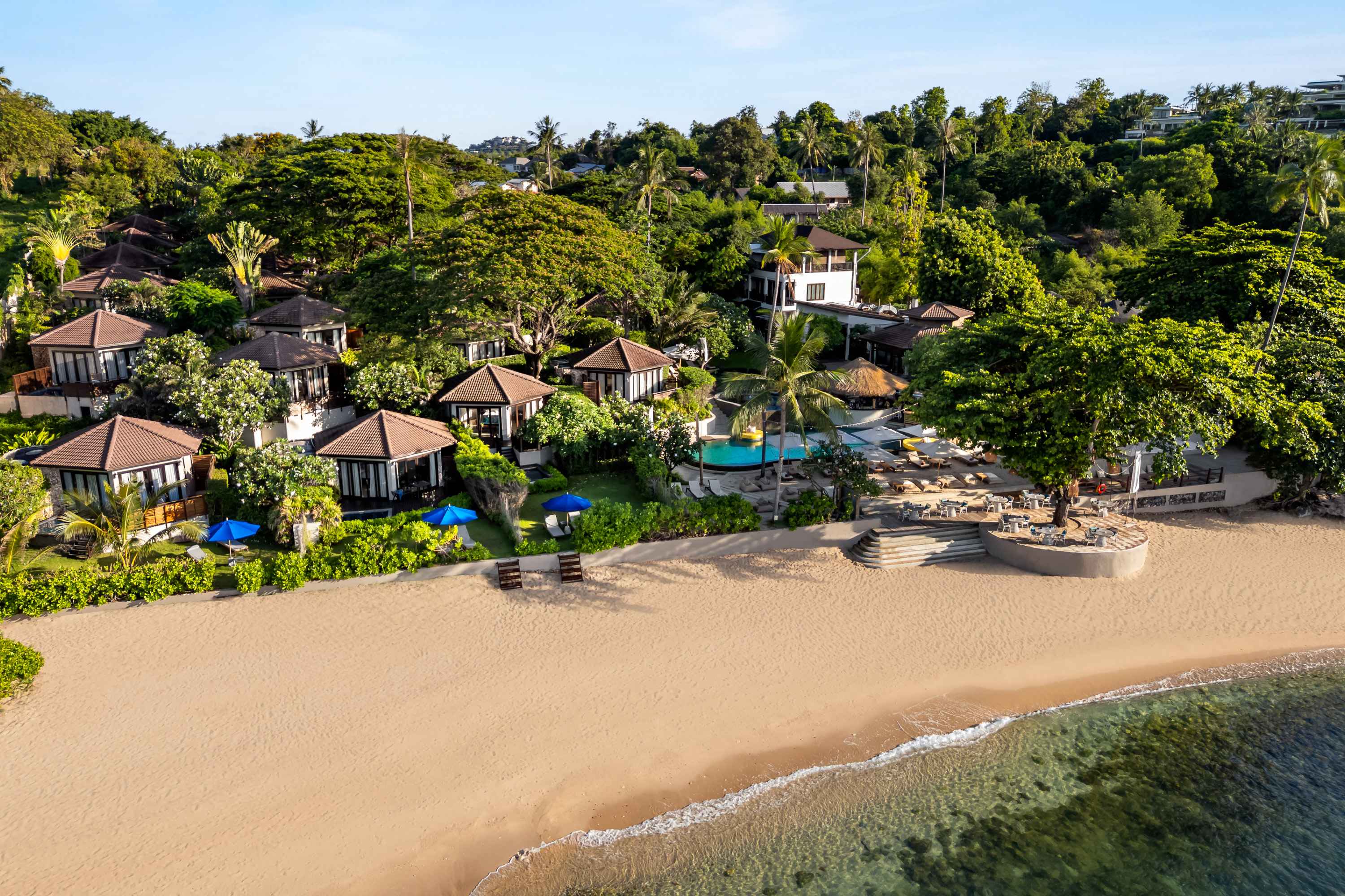SAii Koh Samui Villas beachfront resort and tropical beach in Koh Samui