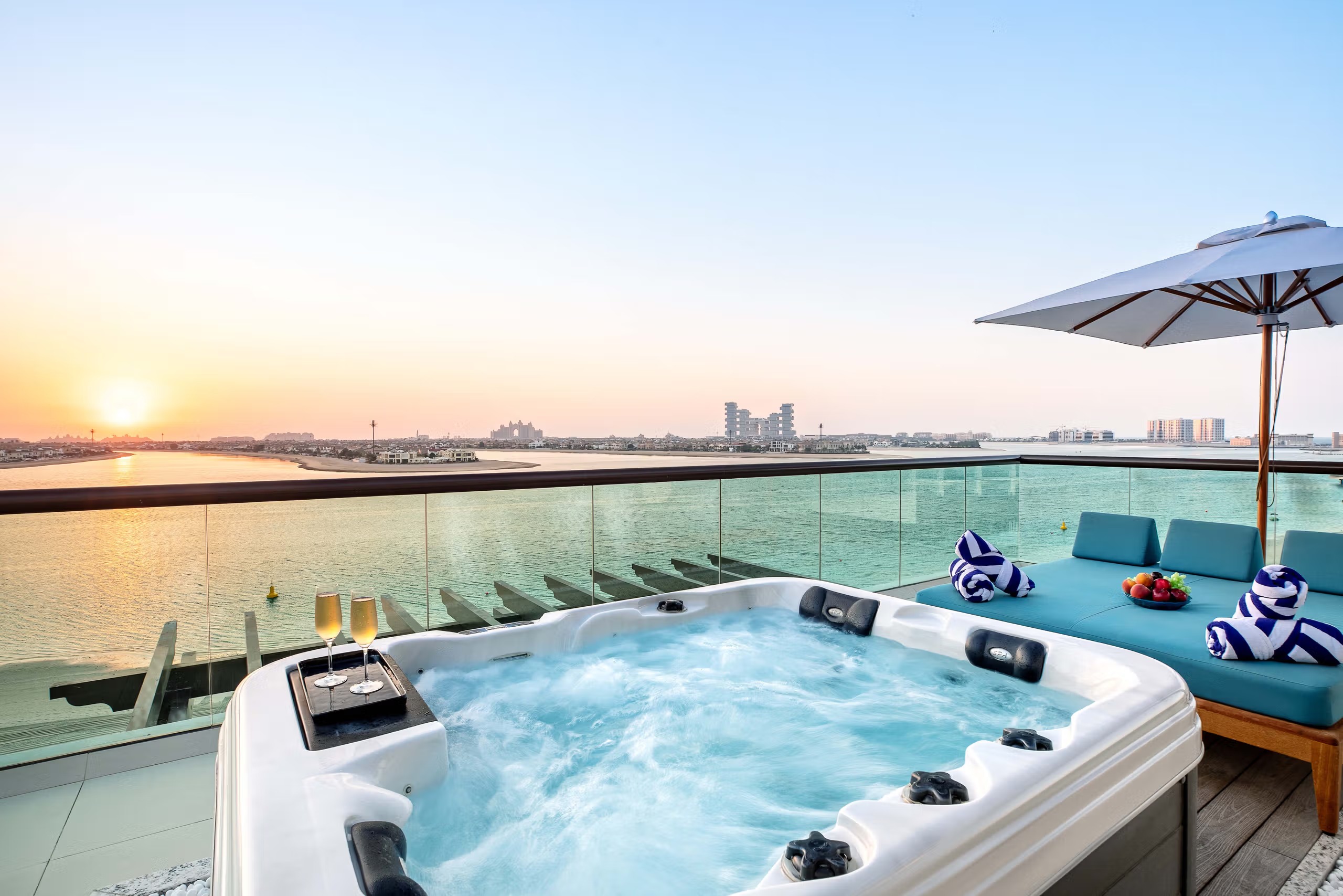 Infinity Pool at Taj Exotica Resort & Spa Dubai