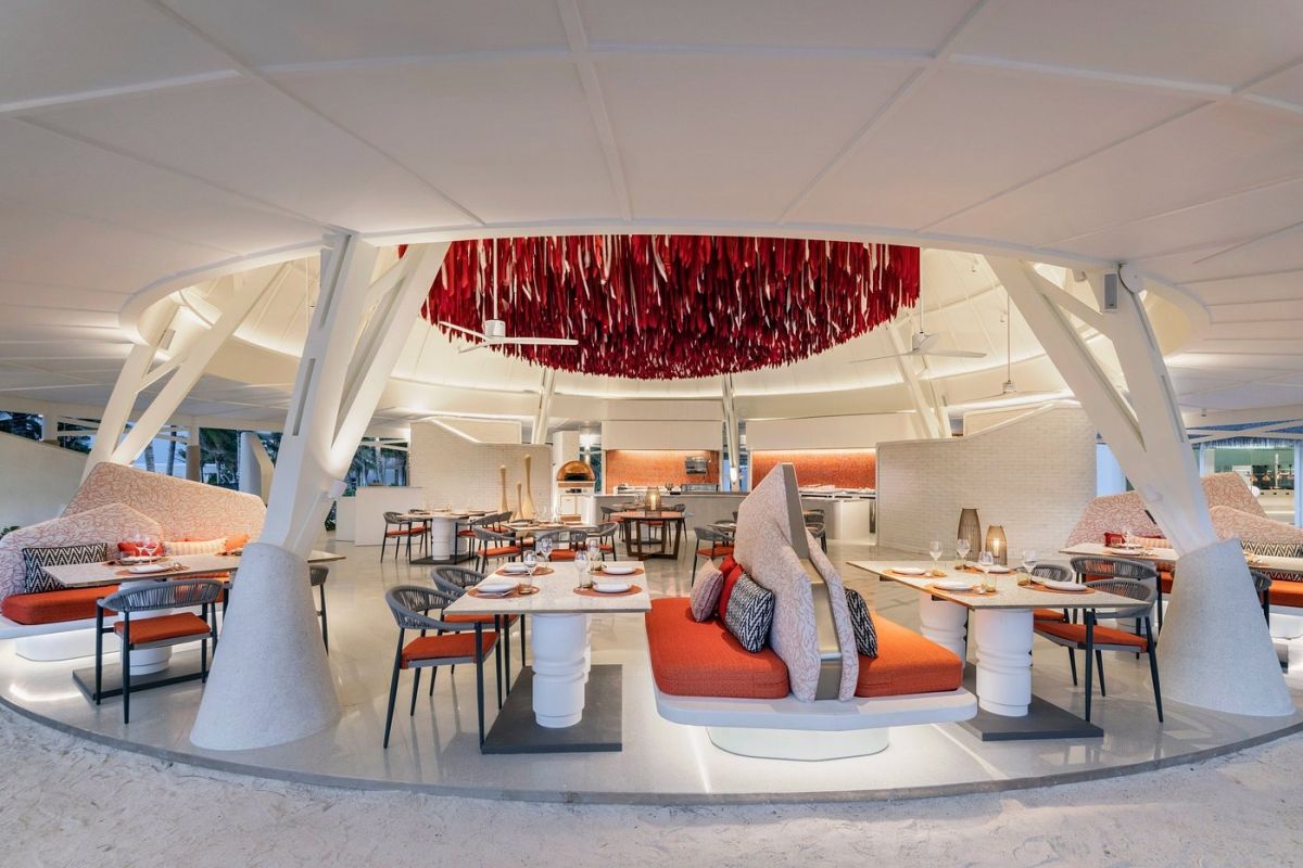 Centara Mirage Lagoon Maldives restaurant and dining