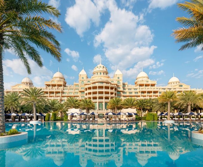 Raffles The Palm Dubai swimming pool