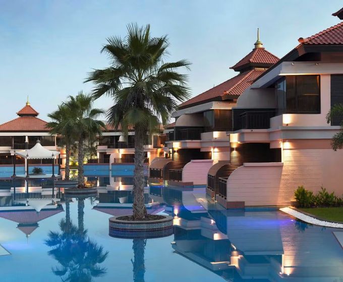 Lagoon villas and pool at Anantara The Palm Dubai Resort
