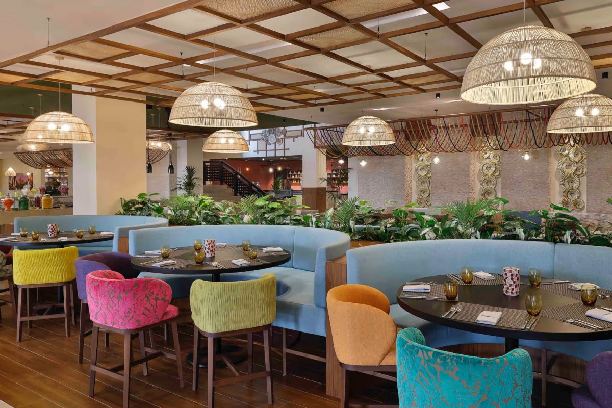Crescendo restaurant at Anantara The Palm Dubai Resort