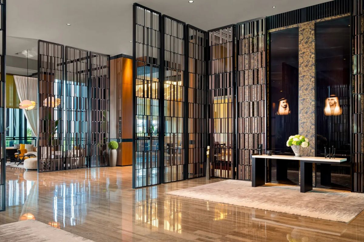 Banyan Tree Dubai entrance and lobby