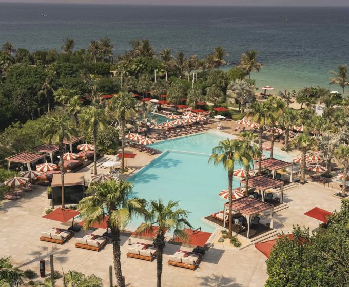 Banyan Tree Dubai swimming pool and beachfront