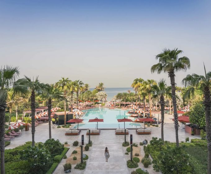 Banyan Tree Dubai pool and private beach