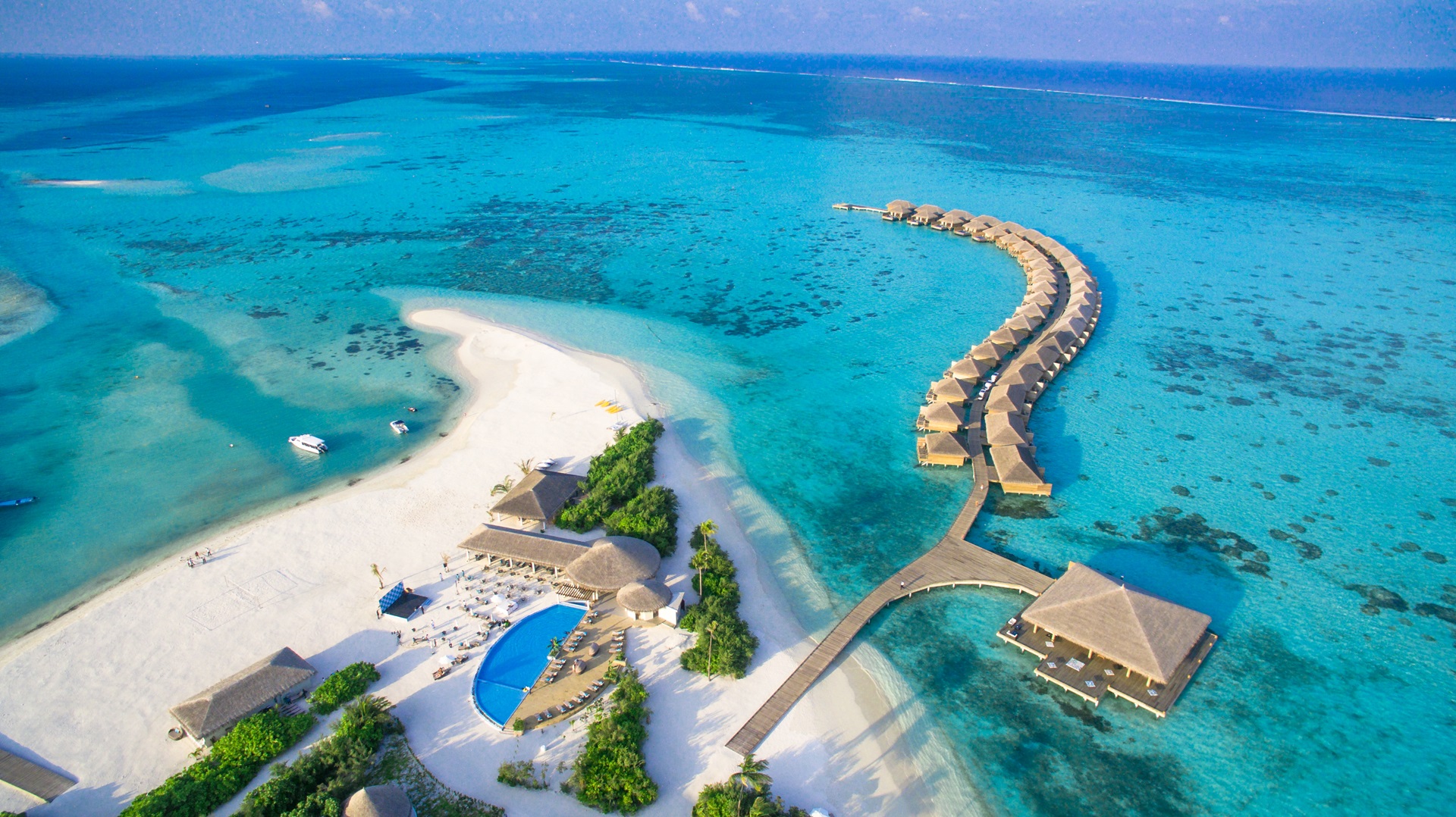 Cocoon Maldives Lagoon Villas and White Sand Beach