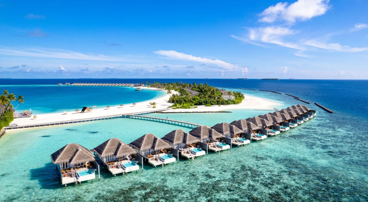 Sun Siyam Iru Veli Maldives resort with overwater villas and turquoise lagoon