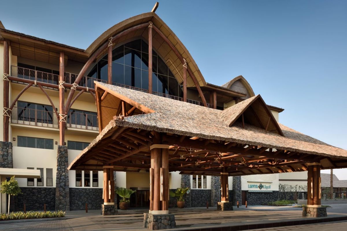 Lapita Dubai Parks and Resorts exterior