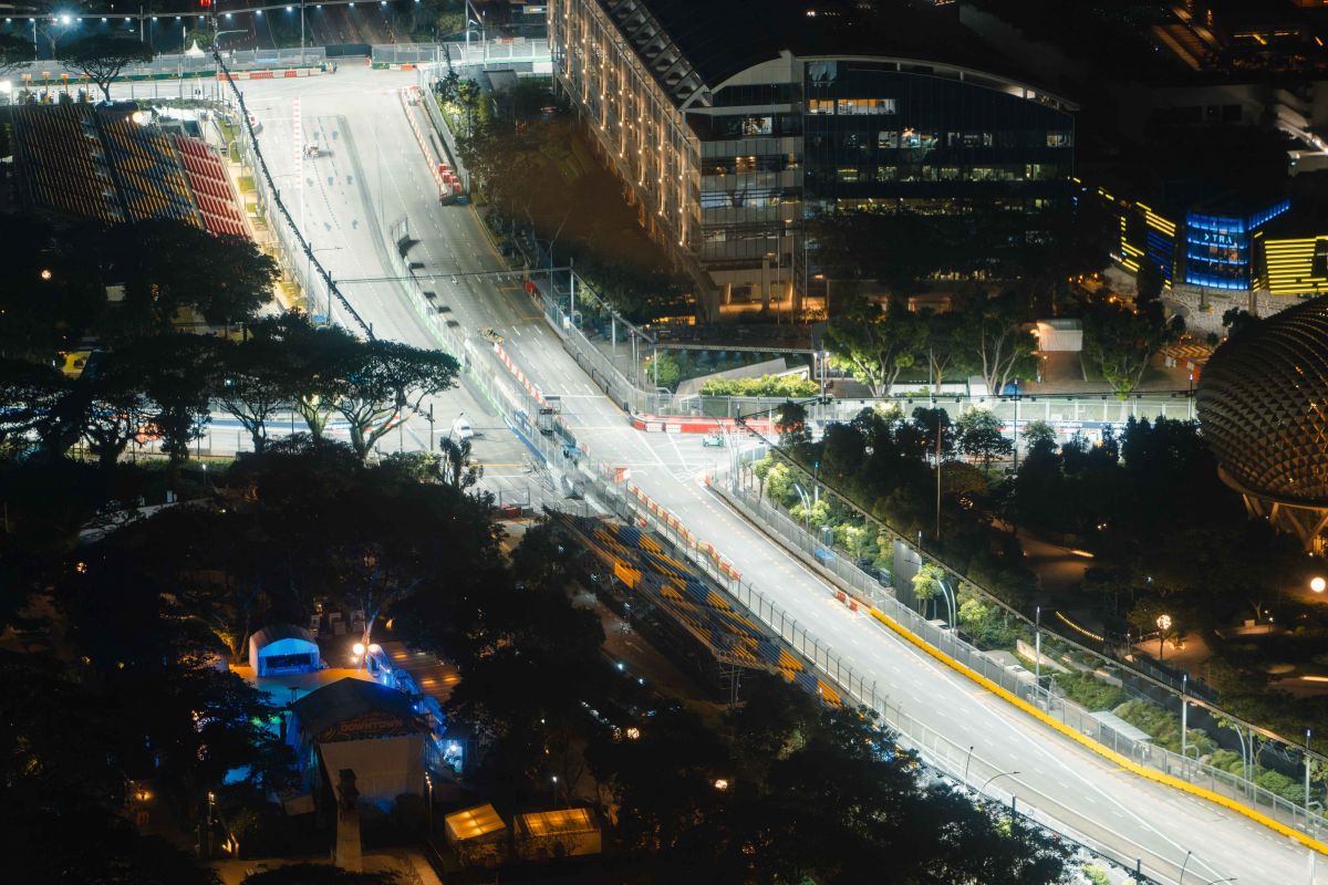 Aerial night view of the Singapore Grand Prix street circuit