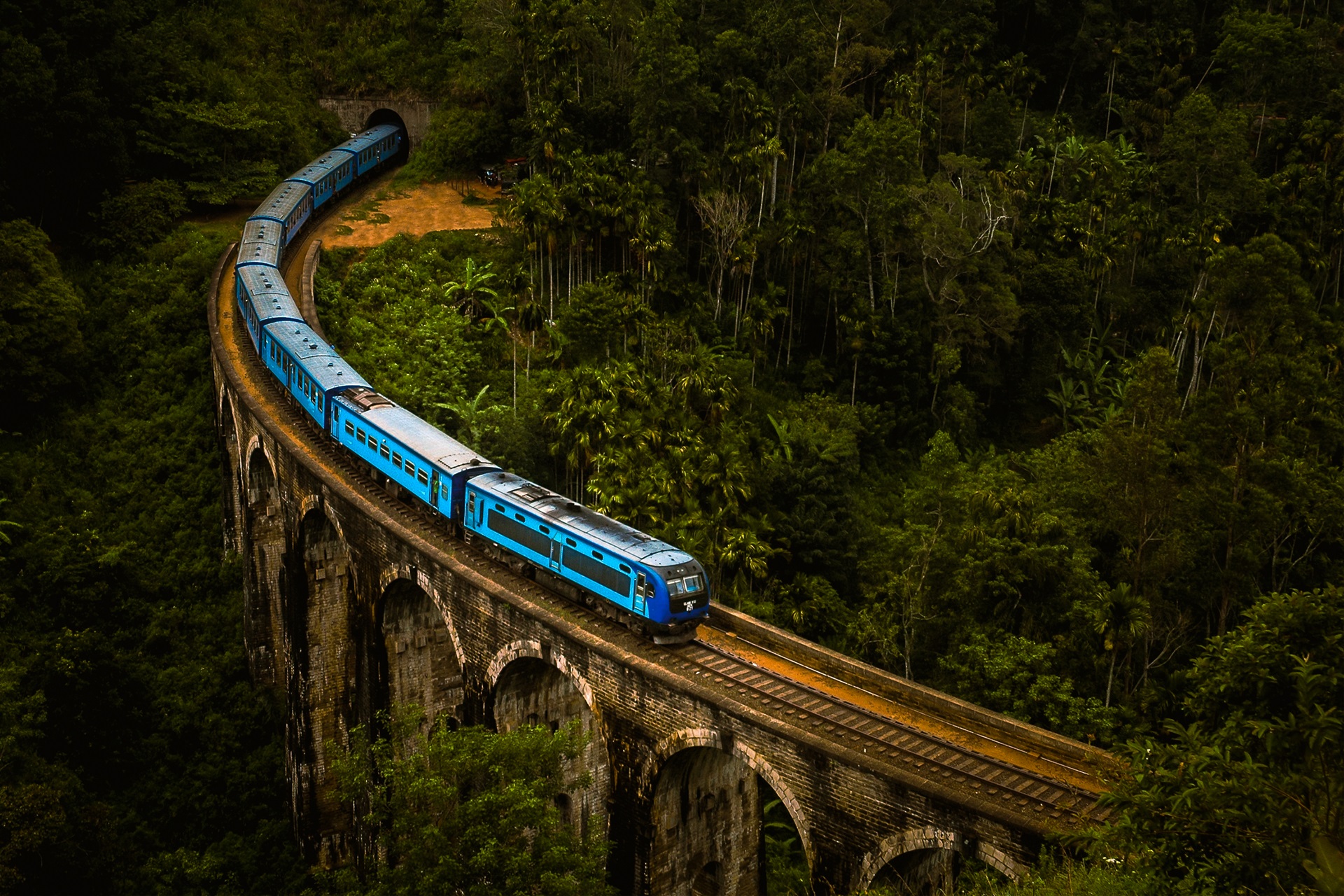 Nine Arches Bridge Scenic Train Journey Sri Lanka