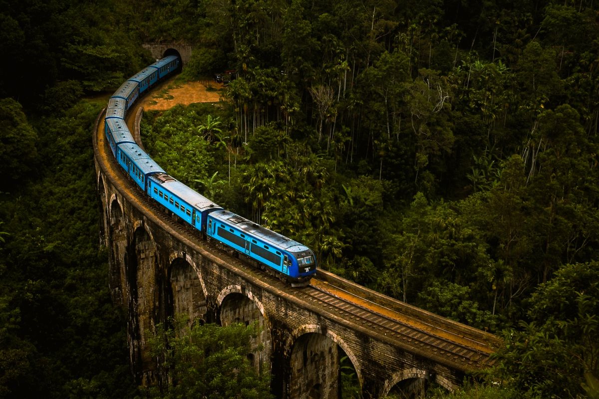 Nine Arches Bridge Scenic Train Journey Sri Lanka