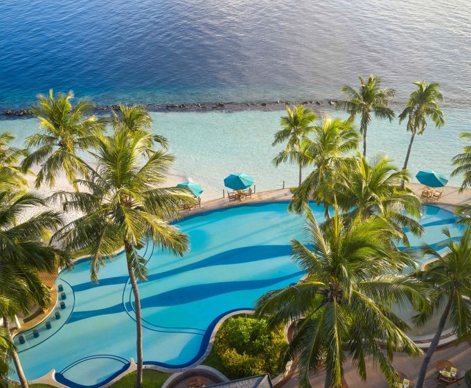 Royal Island Resort Maldives main swimming pool