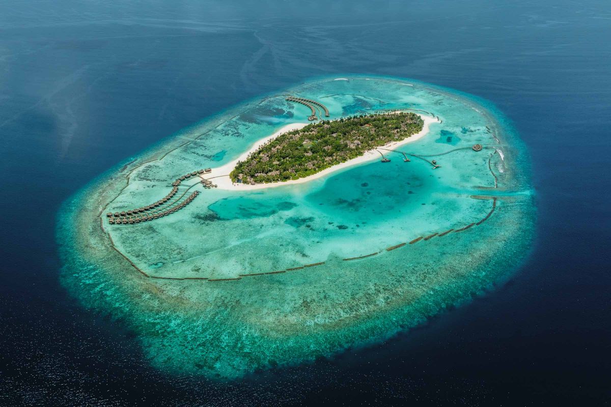 Sun Siyam Iru Fushi Maldives island aerial view