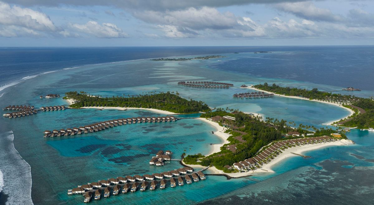 Sun Siyam Olhuveli three island resort aerial view Maldives