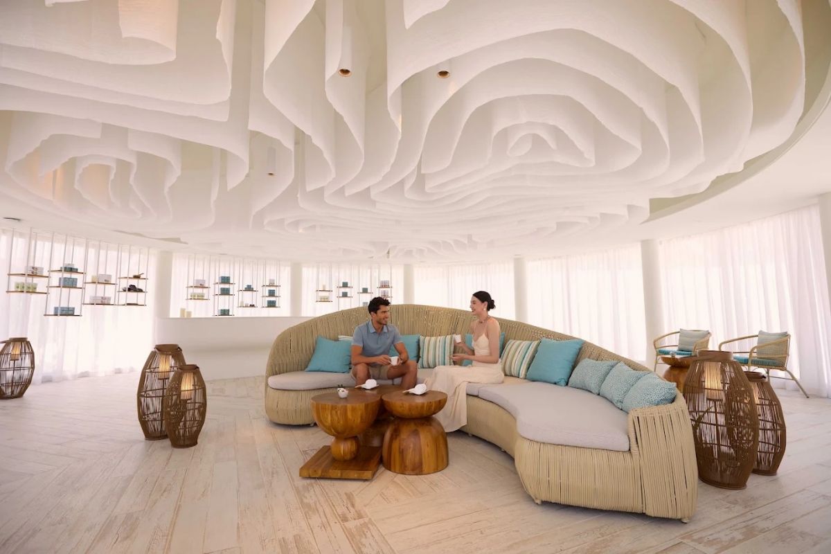 Centara Mirage Lagoon Maldives resort lobby